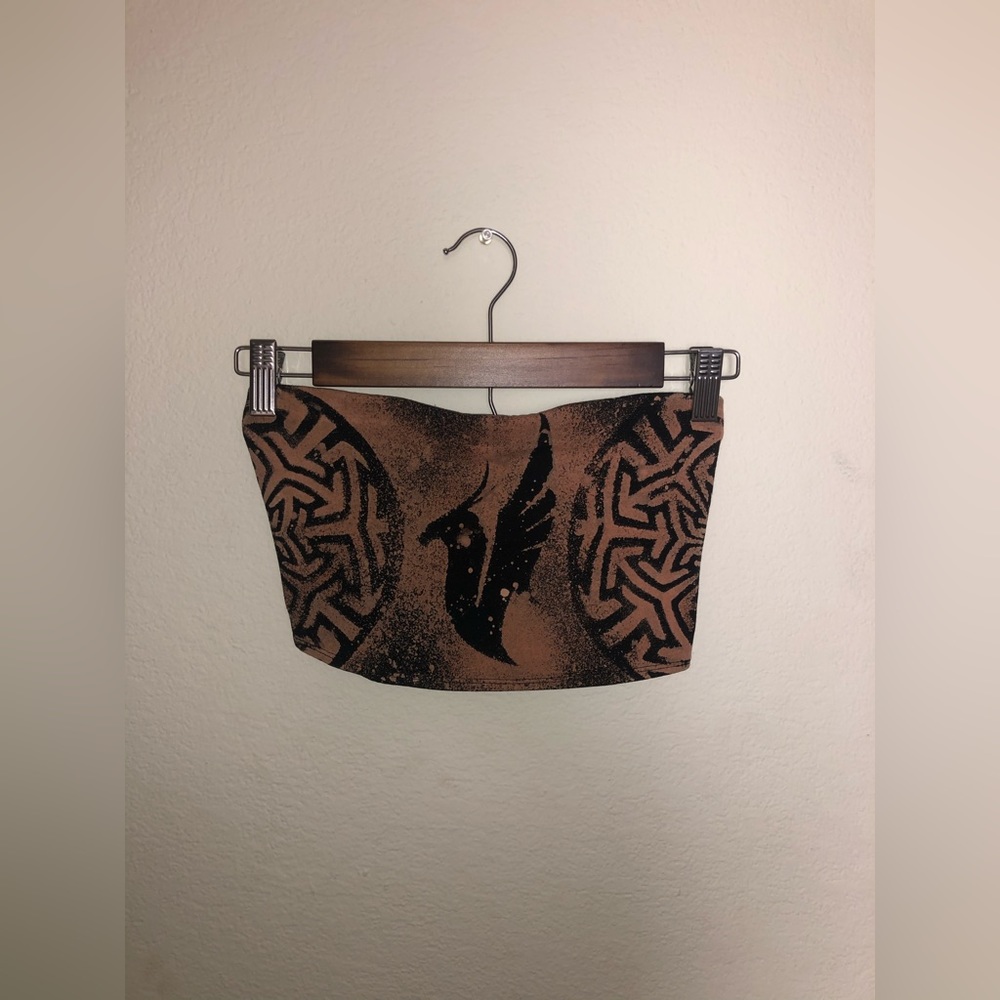 Illenium tub top